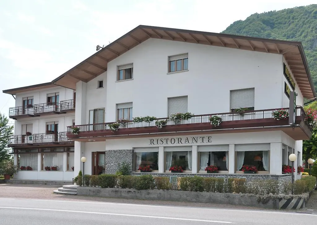 Albergo Ristorante Cima I Pra' Ponte nell'Alpi Hotel